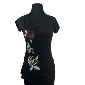 Olivia Moon Size Medium Embroidered Floral Black T-Shirt    Made In USA
